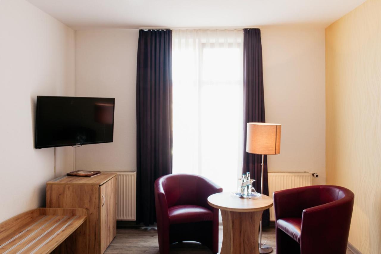 Hotel & Restaurant "Deutscher Kaiser" Perleberg Zewnętrze zdjęcie